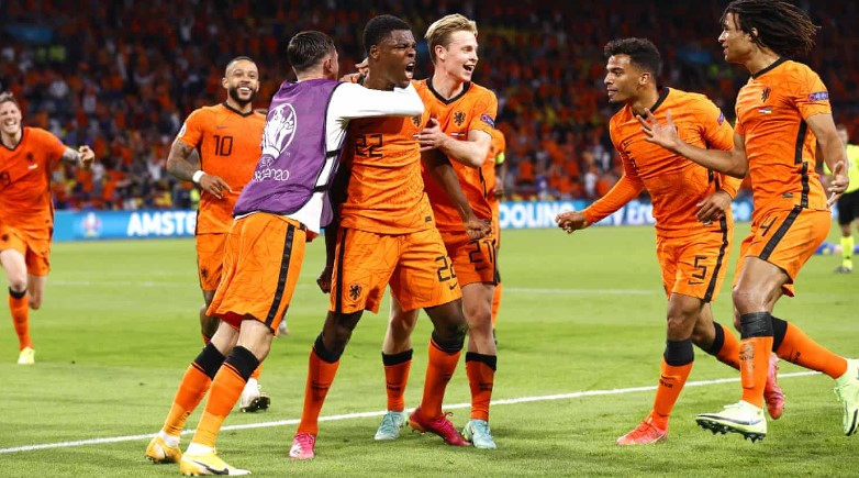 thanh-tich-doi-dau-ha-lan-vs-qatar-22h-29-11-wc-2022-hinh-anh-1