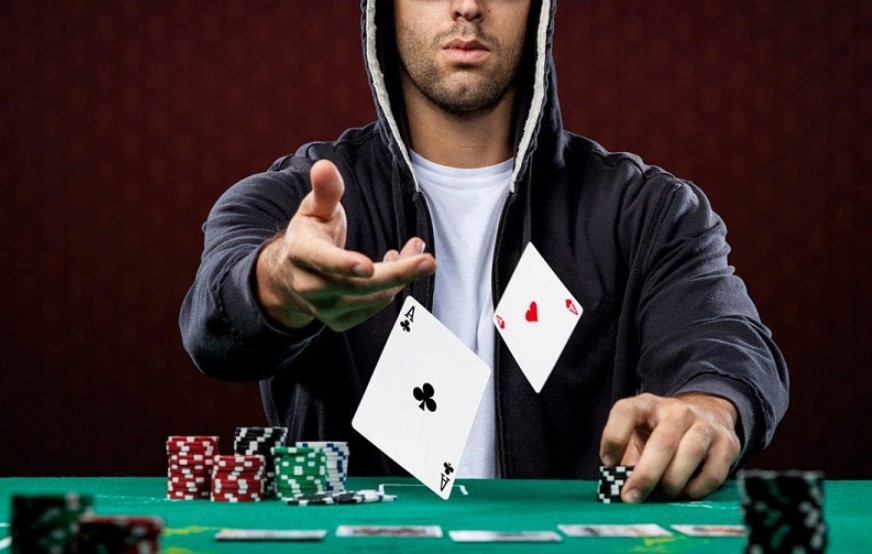 Kinh nghiem choi tight trong poker chinh xac