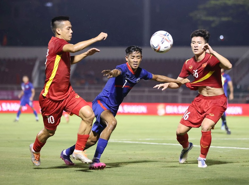 Nhan dinh tran VN vs Singapore toi nay